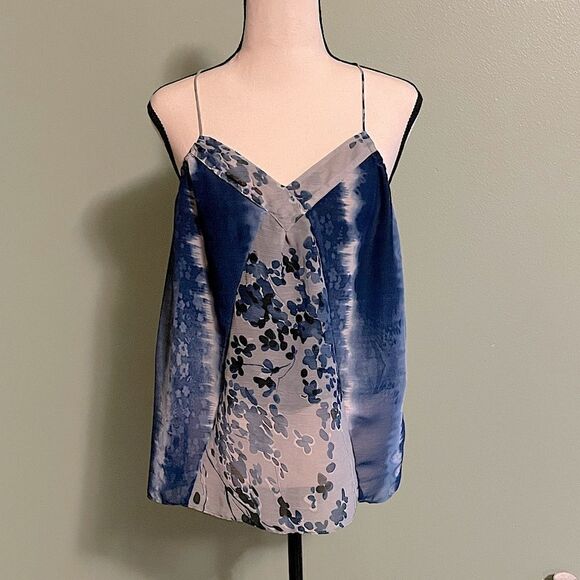 Press Strappy Tank. No Size but Fits a Medium. - Picture 1 of 3